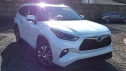 2022 Toyota Highlander Hybrid XLE