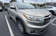 2016 Toyota Highlander LE
