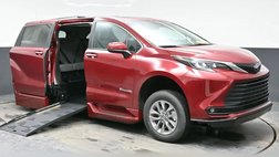 2026 Toyota Sienna XLE Van 4D