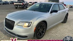 2022 Chrysler 300 Touring