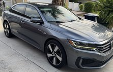 2020 Volkswagen Passat R-Line