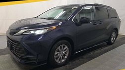 2023 Toyota Sienna LE 8-Passenger