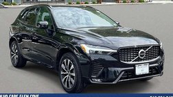 2025 Volvo XC60 B5 Core Dark Theme