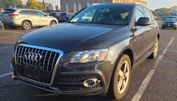 2012 Audi Q5 3.2 quattro Premium Plus