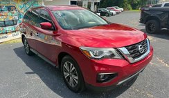 2017 Nissan Pathfinder SV