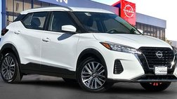 2022 Nissan Kicks SV