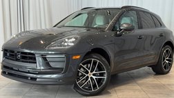 2025 Porsche Macan T