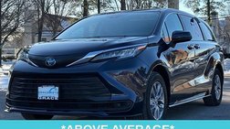 2023 Toyota Sienna LE 8-Passenger
