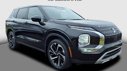 2023 Mitsubishi Outlander SE