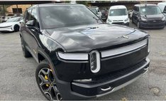 2023 Rivian R1S Adventure