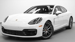 2023 Porsche Panamera 4