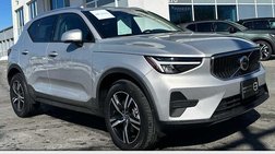 2023 Volvo XC40 B5 Core