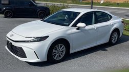 2025 Toyota Camry LE FWD