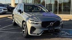 2023 Volvo XC60 B6 Ultimate Dark Theme