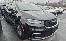 2023 Chrysler Pacifica Hybrid Touring L