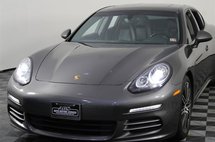 2015 Porsche Panamera Base