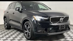 2025 Volvo XC40 B5 Core Bright Theme