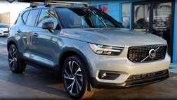 2022 Volvo XC40 T4 R-Design