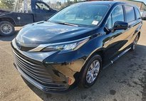 2025 Toyota Sienna LE 8-Passenger