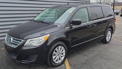 2012 Volkswagen Routan SE