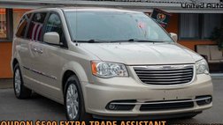 2016 Chrysler Town and Country Touring