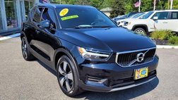 2020 Volvo XC40 T5 Momentum