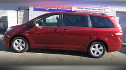 2011 Toyota Sienna LE