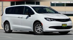 2026 Chrysler Voyager LX