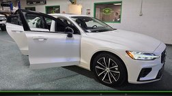 2023 Volvo S60 Recharge T8 Plus Dark Theme