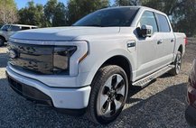 2025 Ford F-150 Lightning Platinum