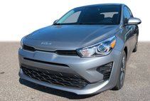 2023 Kia Rio5 S
