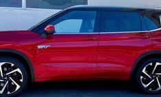 2023 Mitsubishi Outlander PHEV SEL
