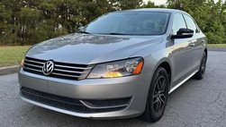 2014 Volkswagen Passat 1.8T Wolfsburg Edition