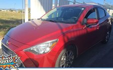 2019 Toyota Yaris L