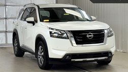2022 Nissan Pathfinder SL