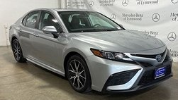 2022 Toyota Camry Hybrid SE