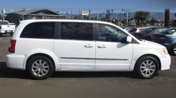 2014 Chrysler Town and Country Touring