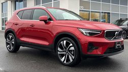 2023 Volvo XC40 B5 Plus Bright Theme