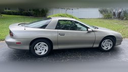 2000 Chevrolet Camaro Base