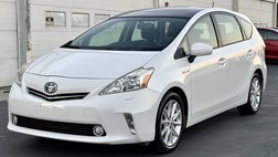 2013 Toyota Prius v Five