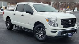 2023 Nissan Titan SV