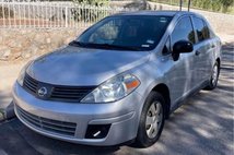 2010 Nissan Versa Base