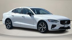 2024 Volvo S60 B5 Core Dark Theme