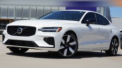 2024 Volvo S60 Recharge T8 Plus Dark Theme