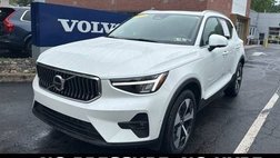 2025 Volvo XC40 B5 Plus Bright Theme