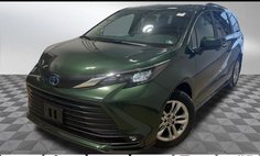 2025 Toyota Sienna XLE 7-Passenger