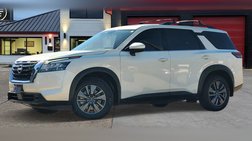 2022 Nissan Pathfinder SV