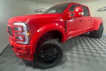 2025 Ford F-450 Super Duty Lariat