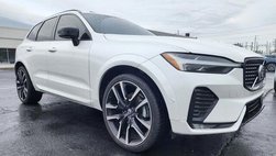 2023 Volvo XC60 B5 Ultimate Dark Theme