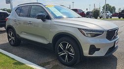 2024 Volvo XC40 B5 Core Bright Theme